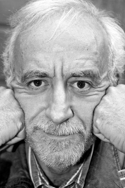 Nicola Pistoia backdrop