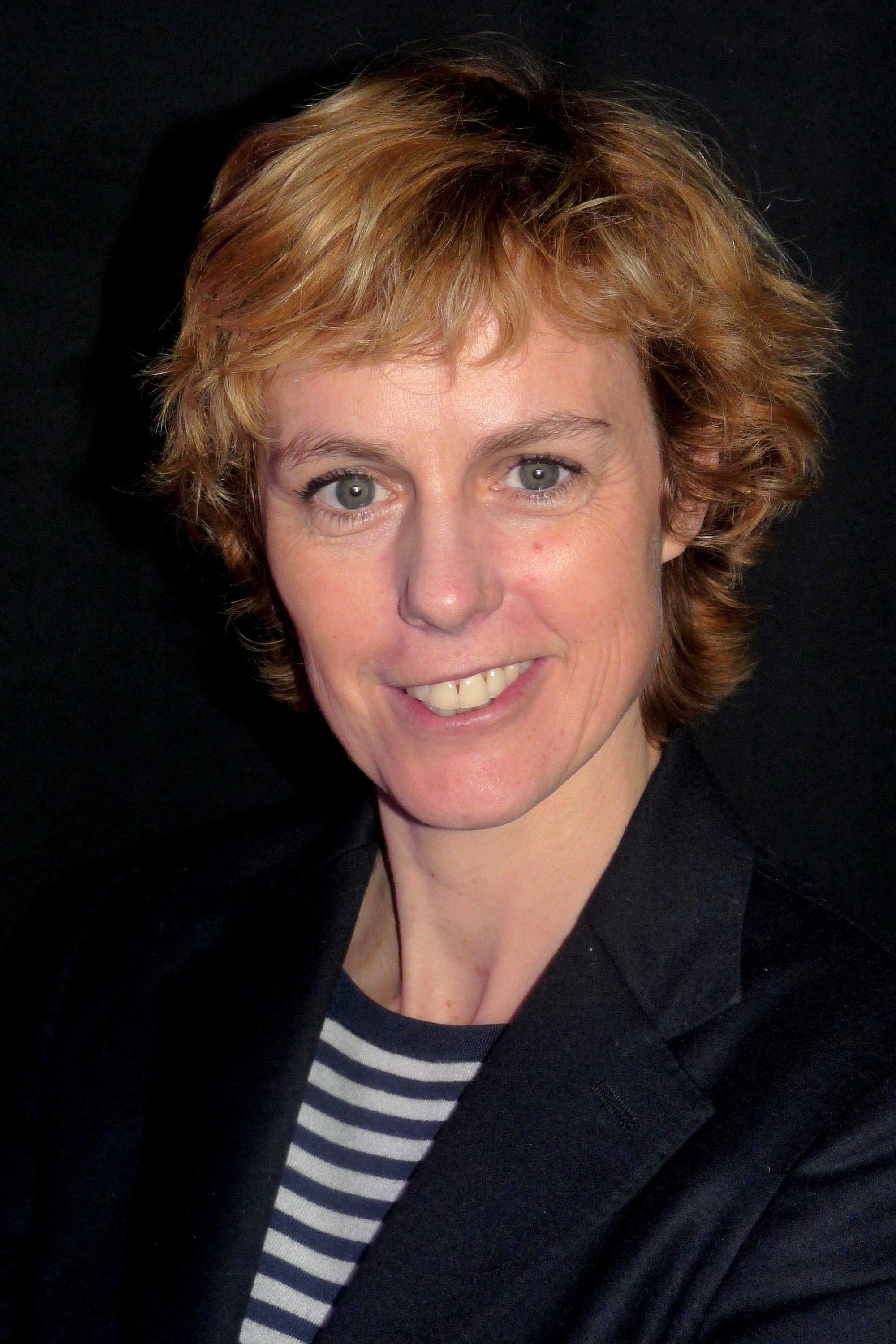 Anne Richard backdrop