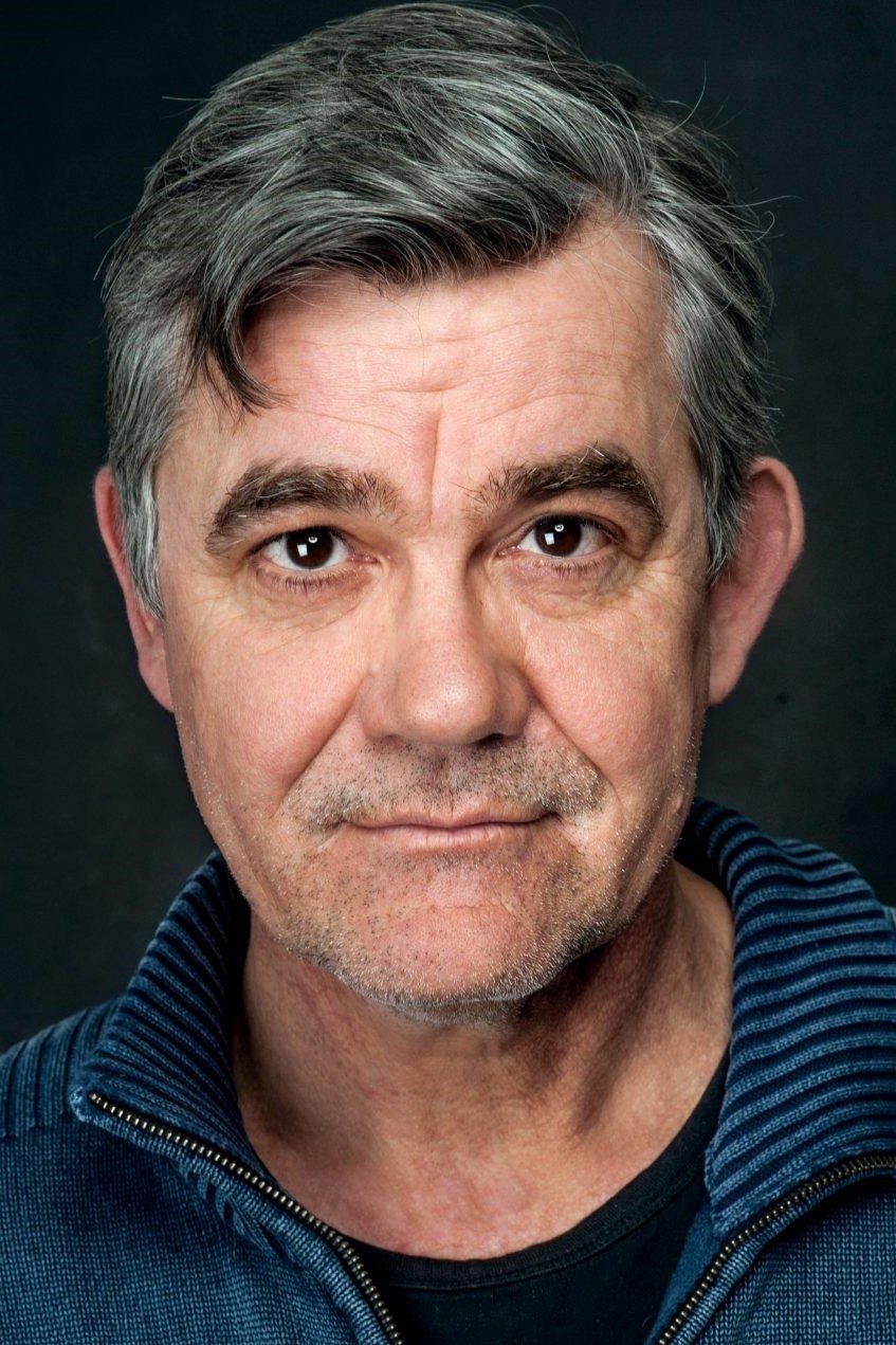 Dirk Schoedon backdrop