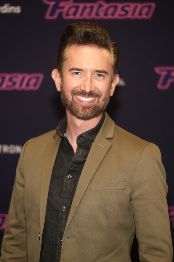 T. Justin Ross backdrop