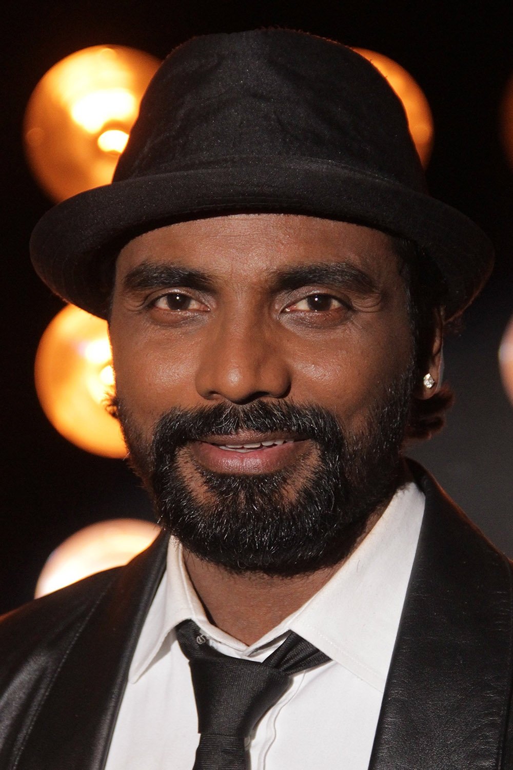 Remo D'Souza → Remo D'Suza backdrop