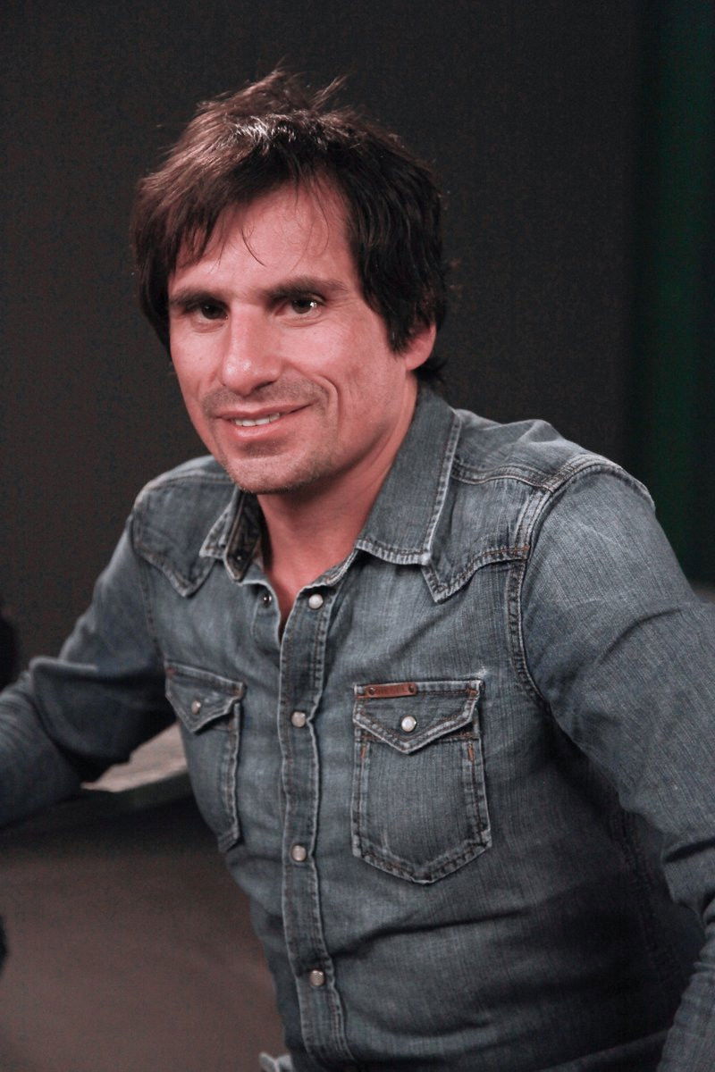 Rodrigo Triana backdrop