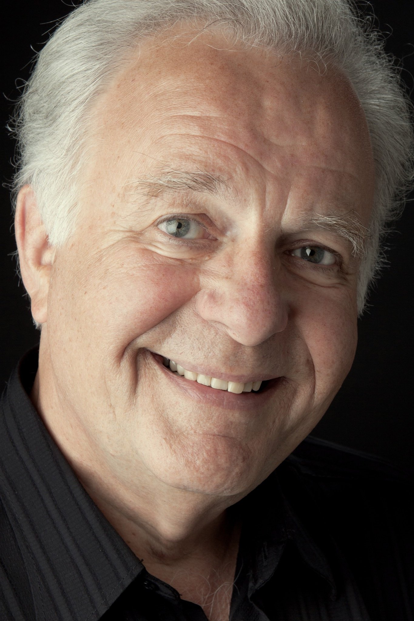 Wolfgang Schöne backdrop