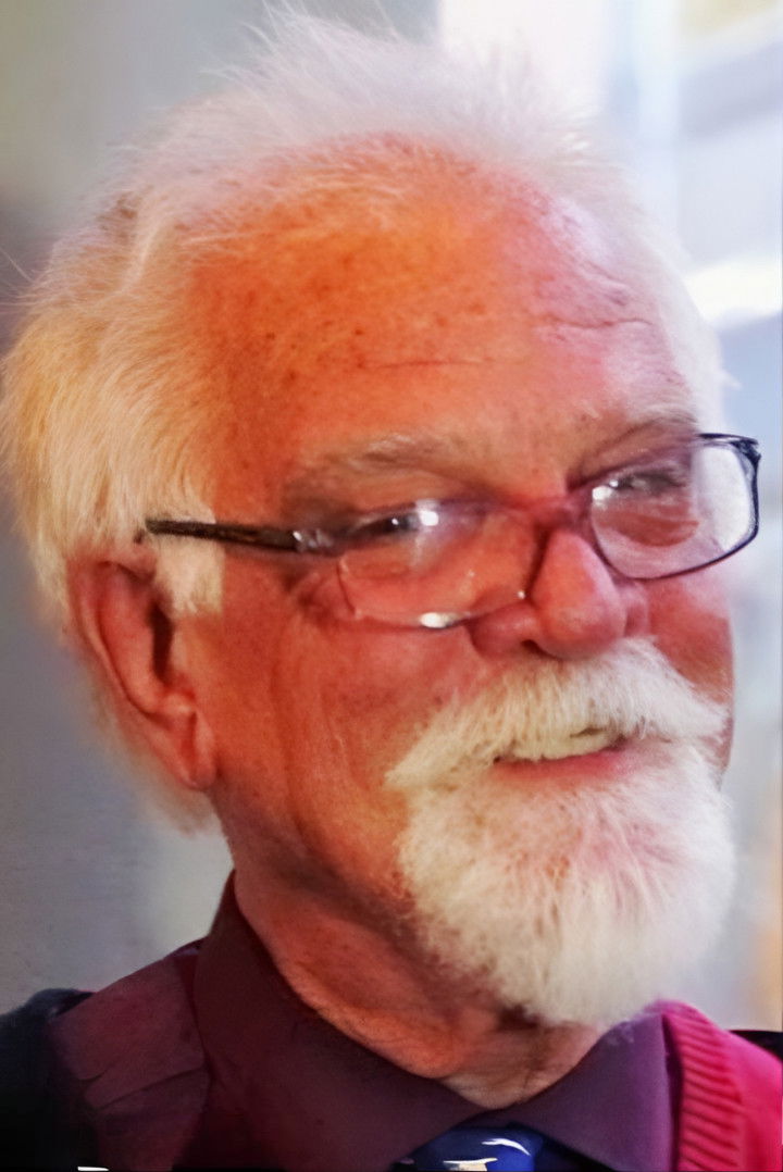 Flávio Porto backdrop