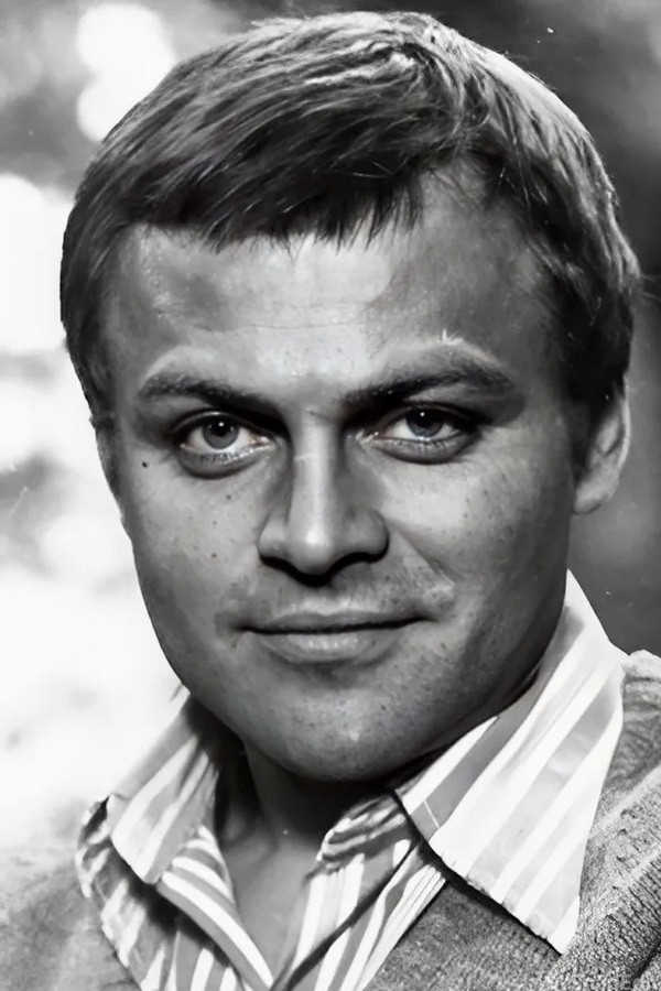 Aleksandr Solovyov backdrop