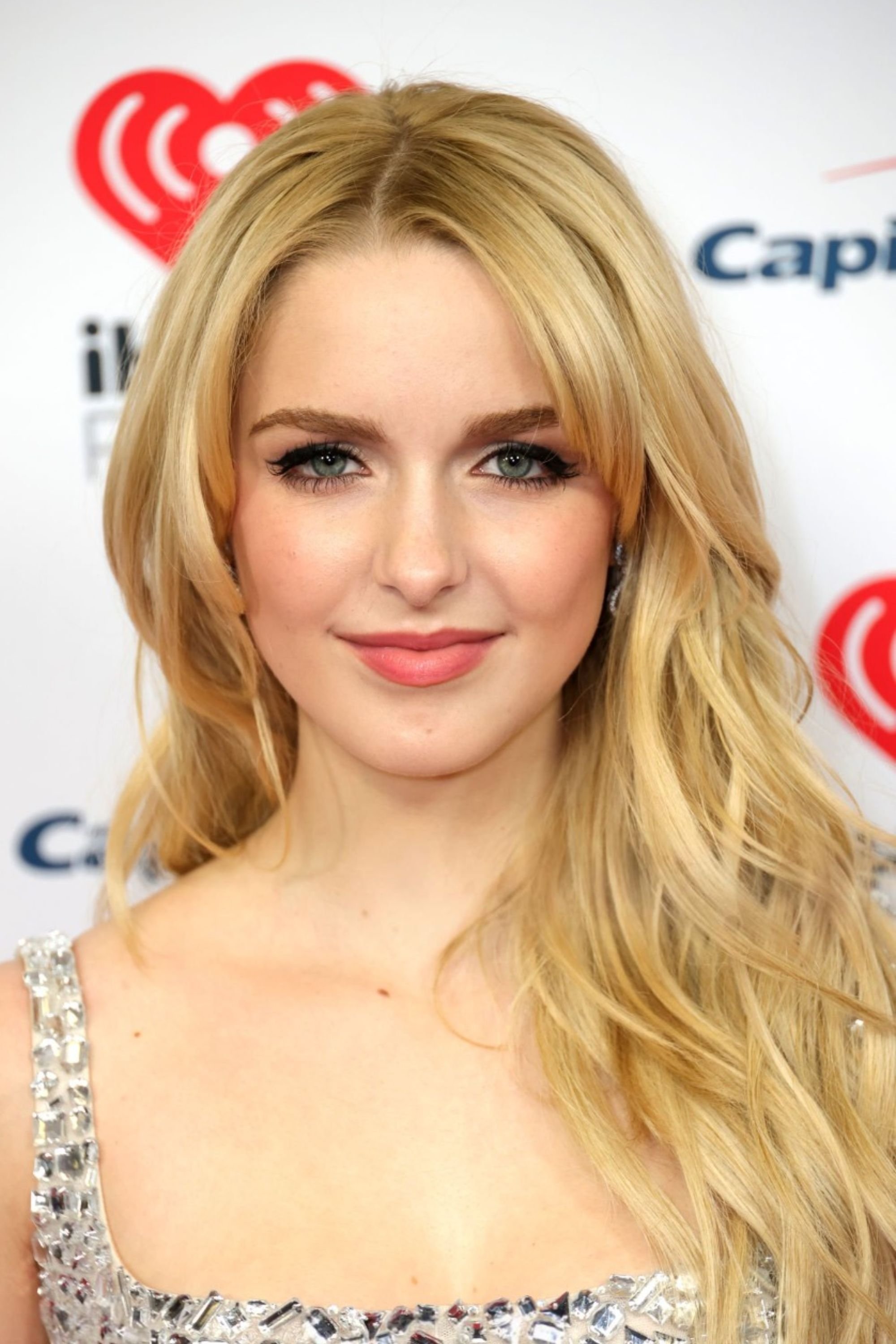 Mckenna Grace backdrop