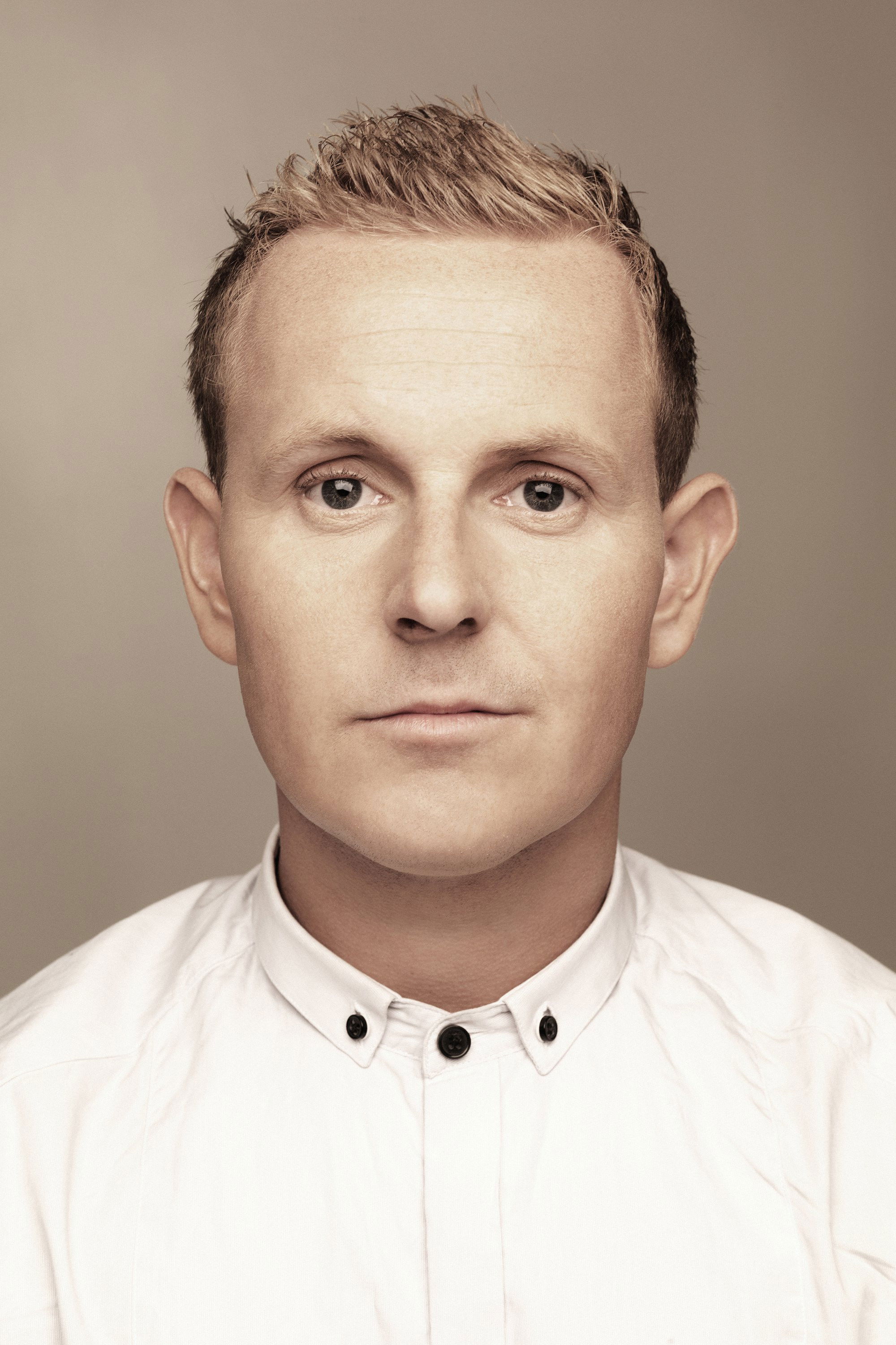 Måns Möller backdrop