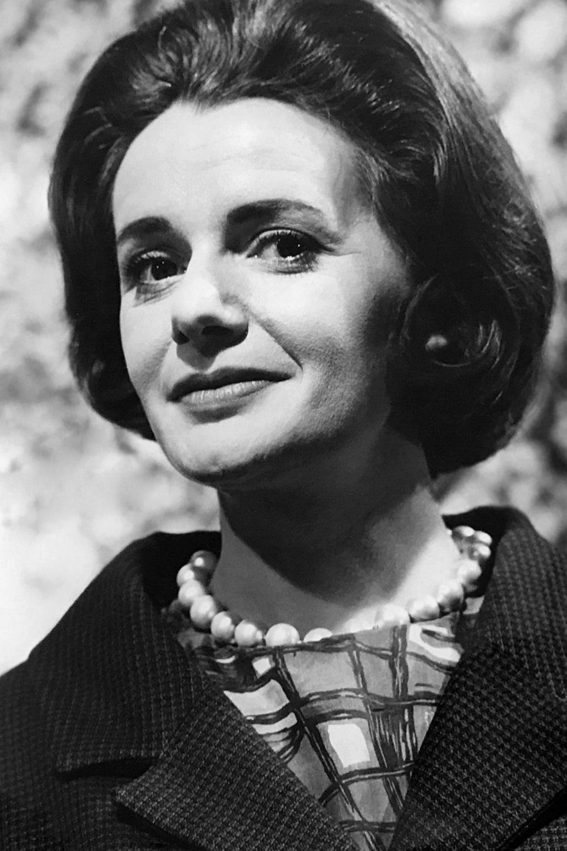 Pauline Delaney backdrop