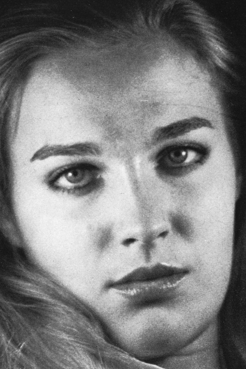 Beatrice Giorgi backdrop