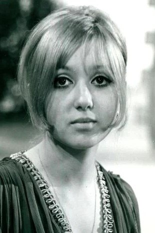 Adrienne Posta backdrop