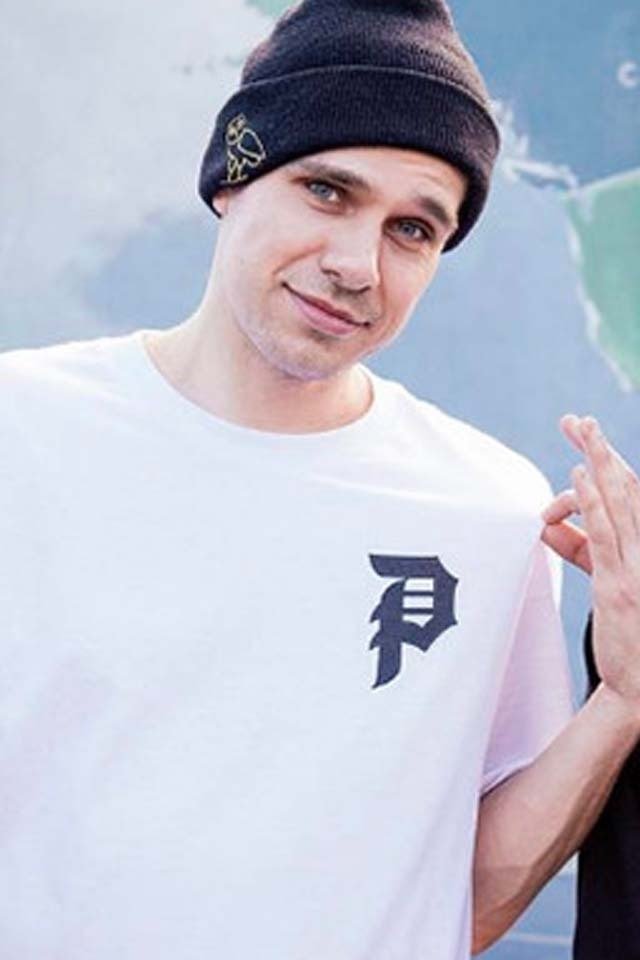 Wade Desarmo backdrop