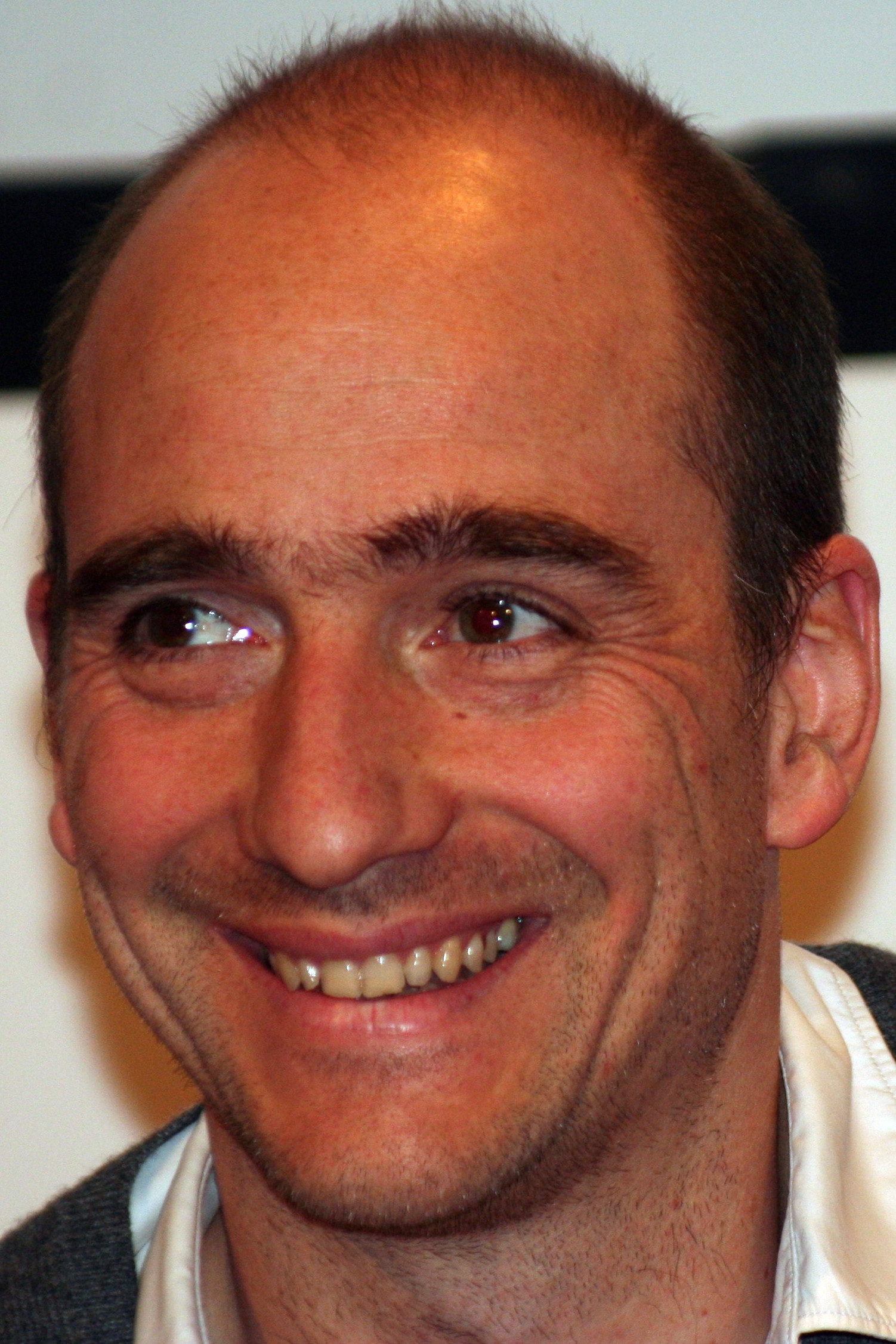 Florian Genetet-Morel backdrop