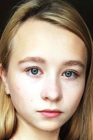 Marta Drozdova backdrop