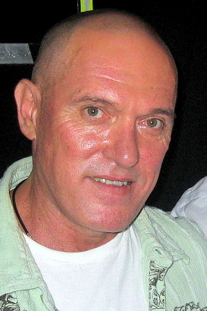 Shlomi Shabat backdrop