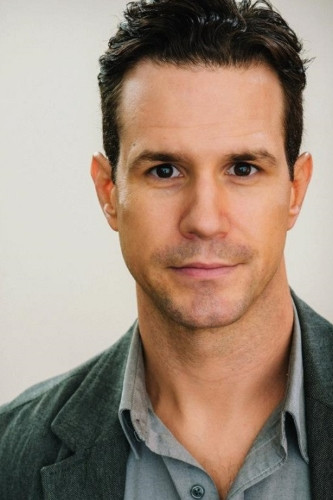 Travis Myers backdrop