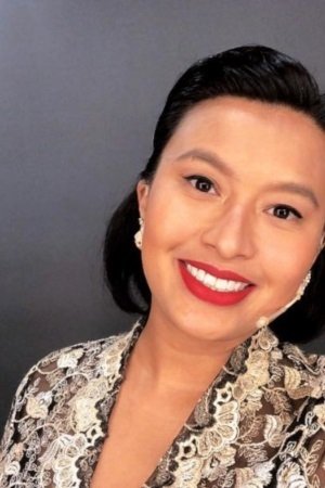 Nabila Huda backdrop