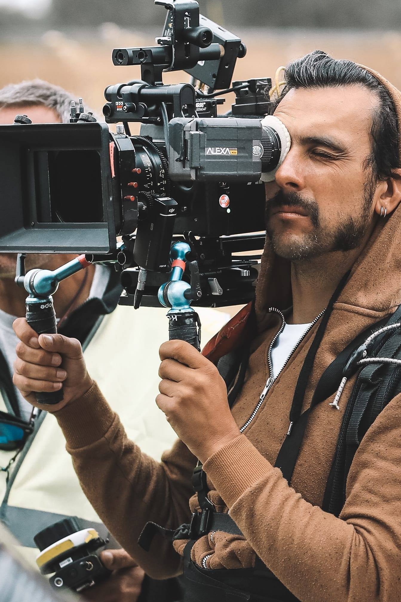 Paulo Castilho backdrop