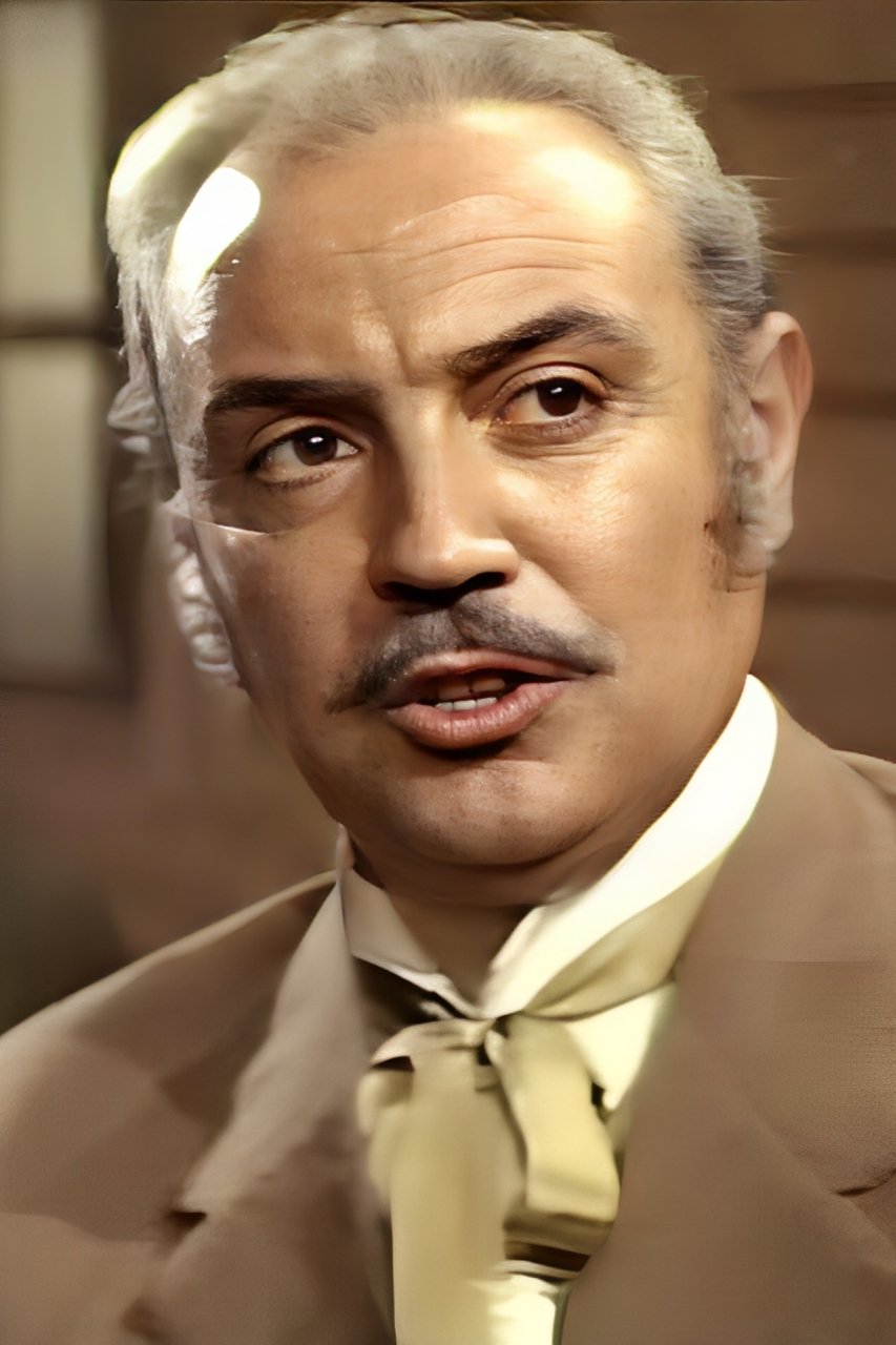 Juan Cortés backdrop