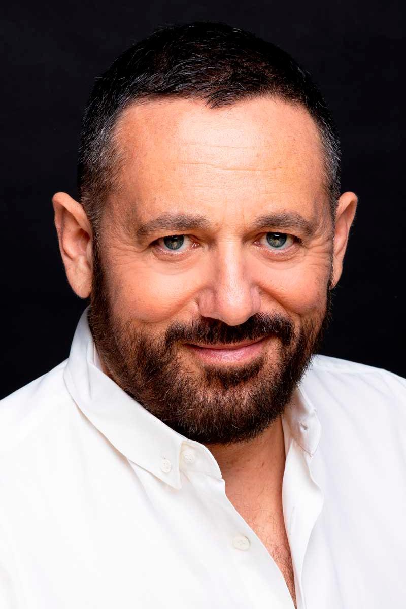 Pepón Nieto backdrop