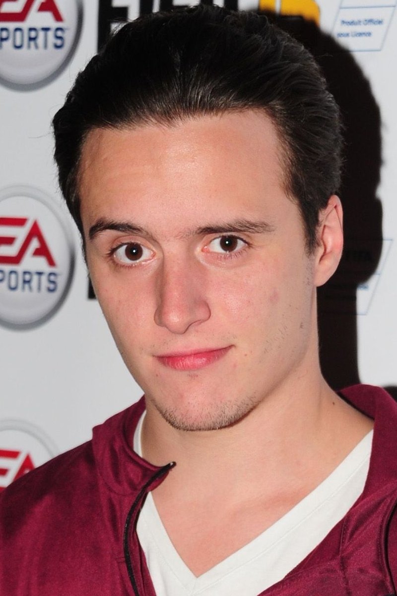 Hugo Dessioux backdrop