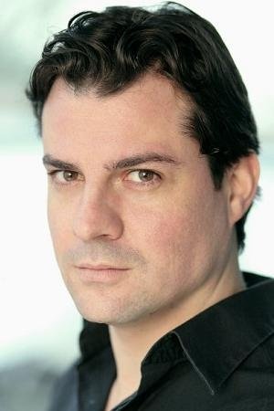 Daniel Pirrie backdrop