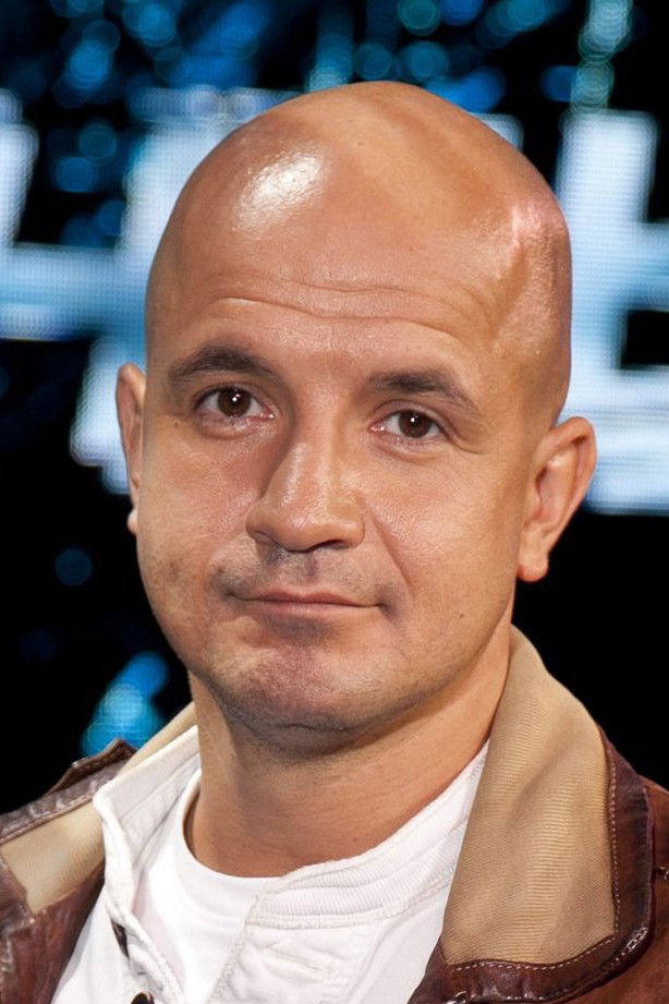 Egor Druzhinin backdrop