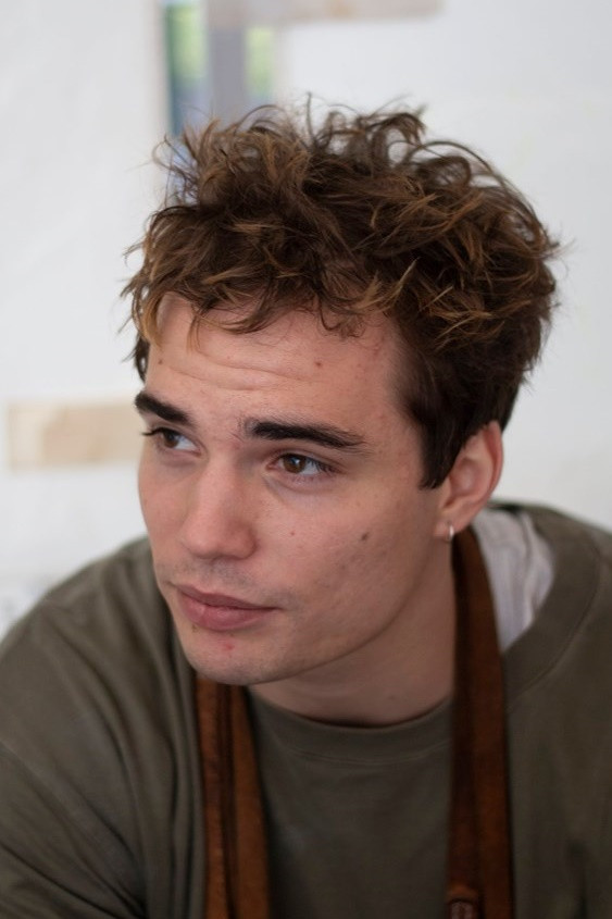 Benett Vilmányi backdrop