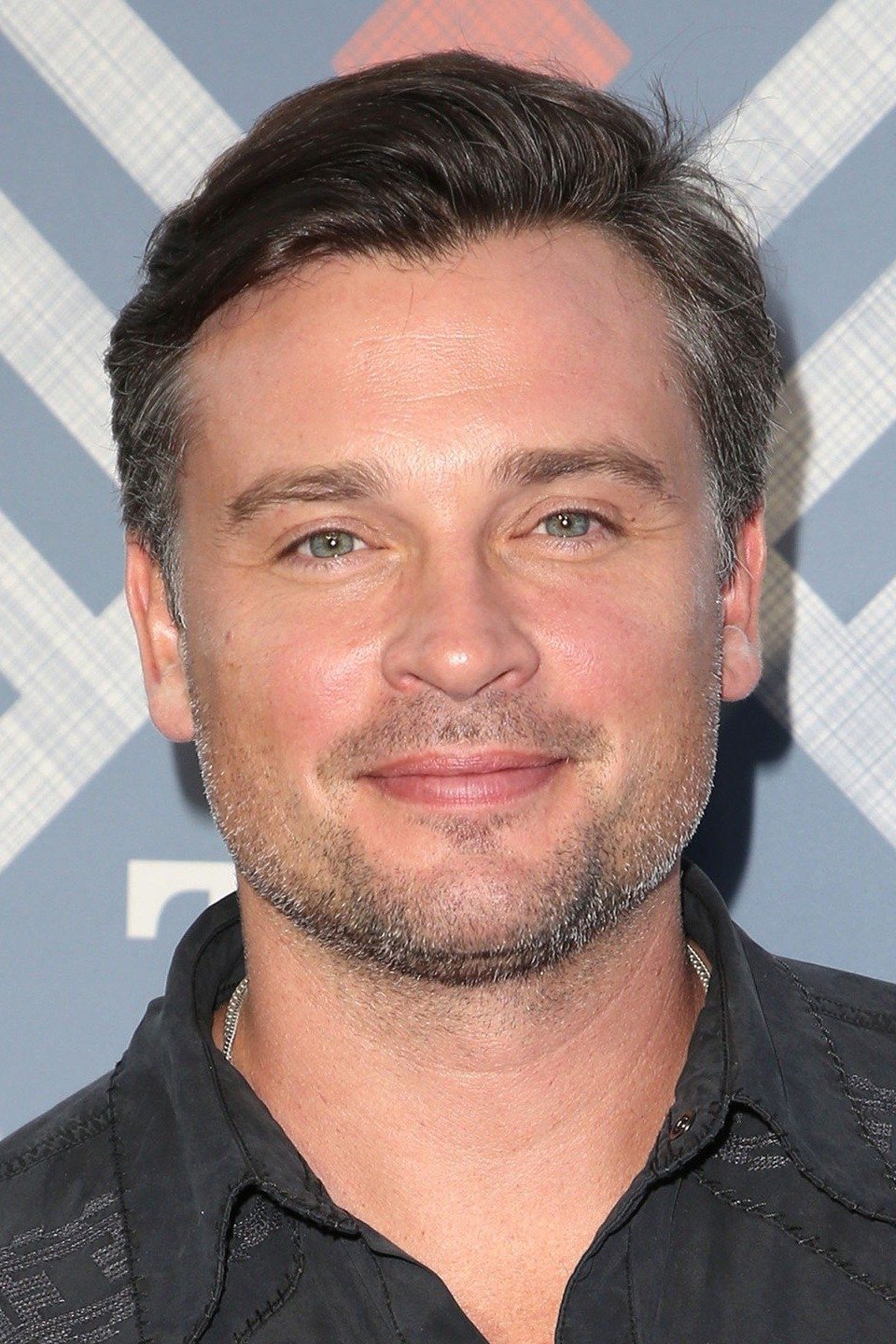 Tom Welling backdrop