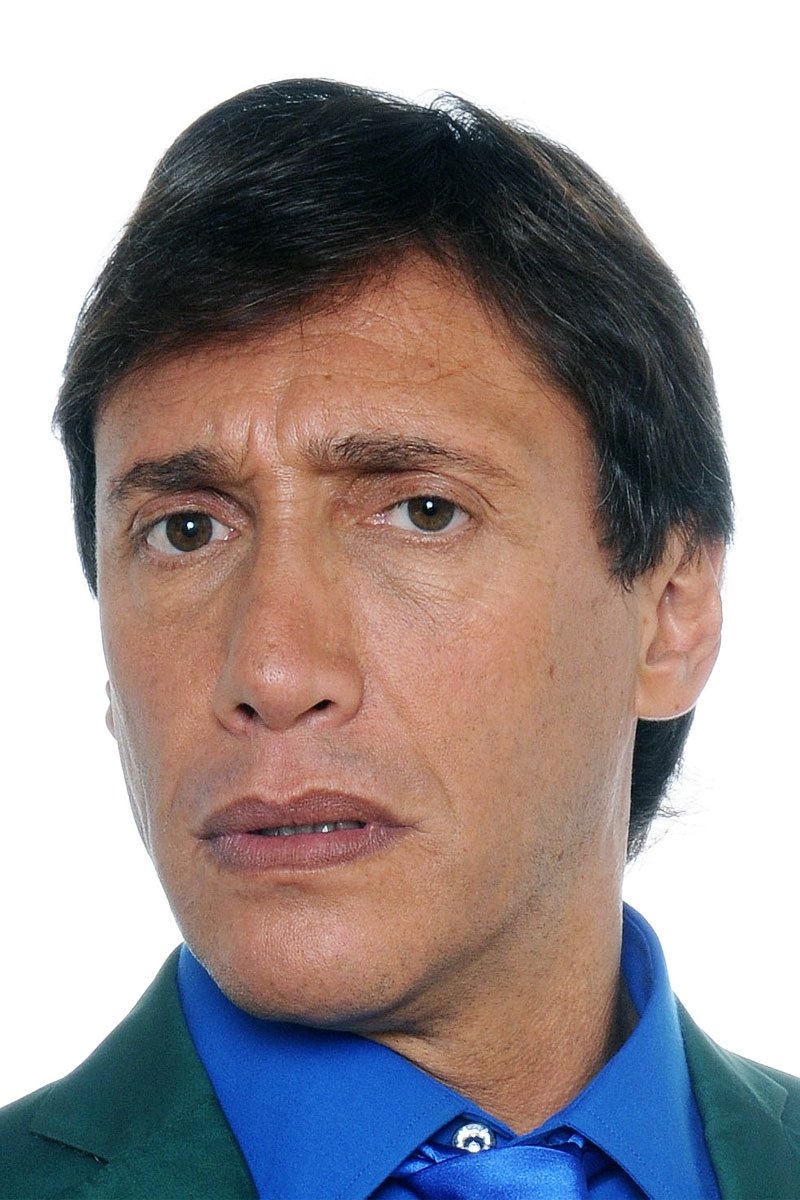 Fabián Gianola backdrop