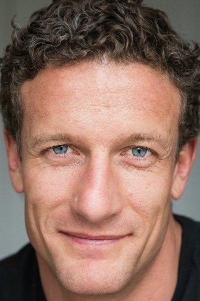 Mike Edward backdrop