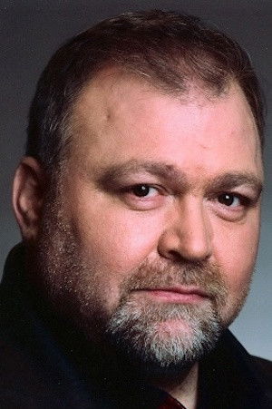 Hans-Peter König backdrop