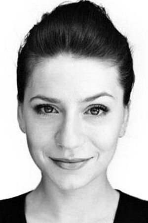 Sînziana Nicola backdrop