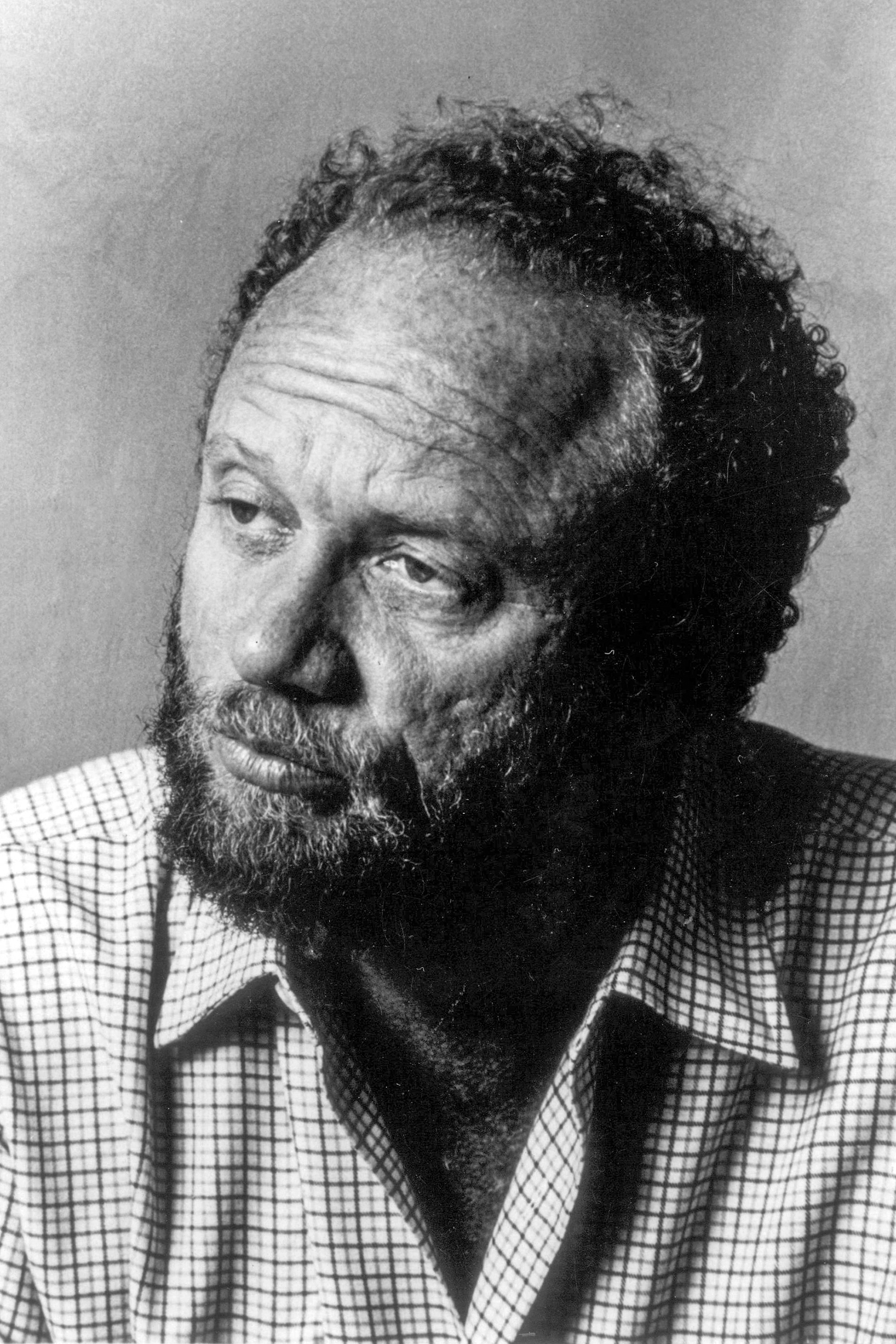 Leon Hirszman backdrop