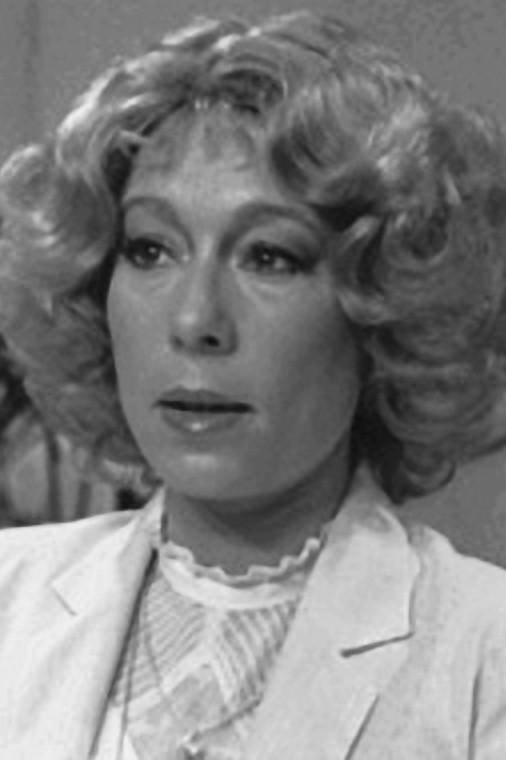 Raquel Maria backdrop