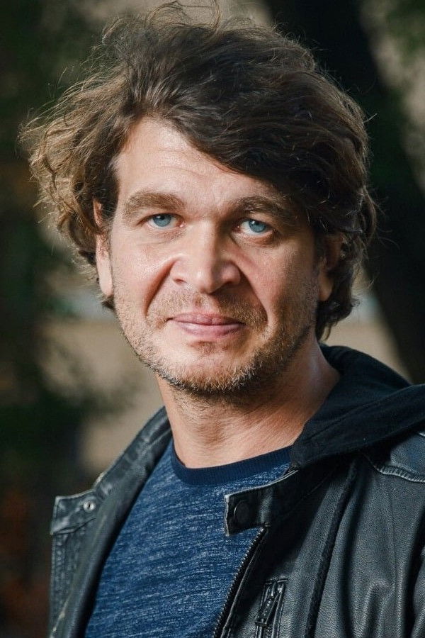 Arbo Tammiksaar backdrop