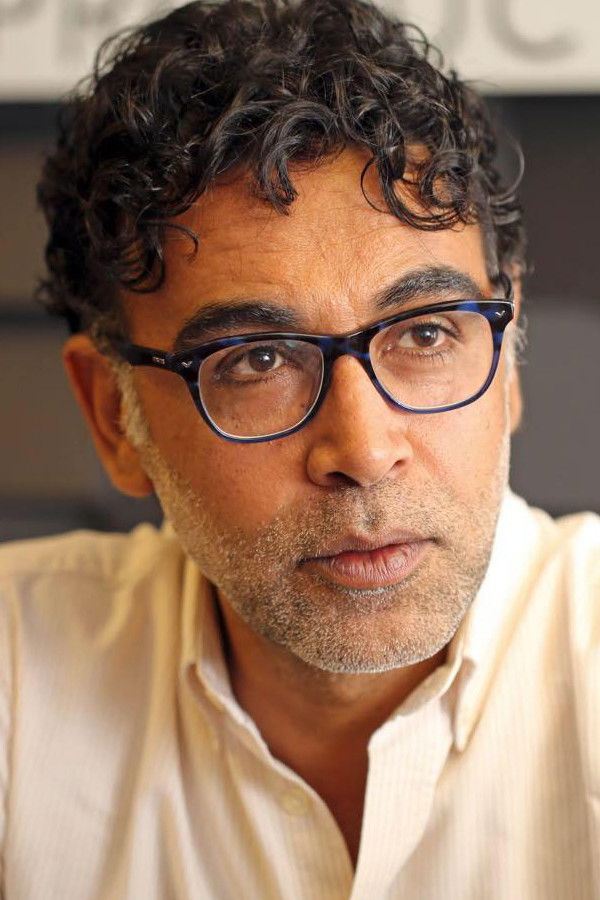 Hani Khalifa backdrop