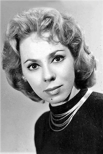 Alejandra Meyer backdrop