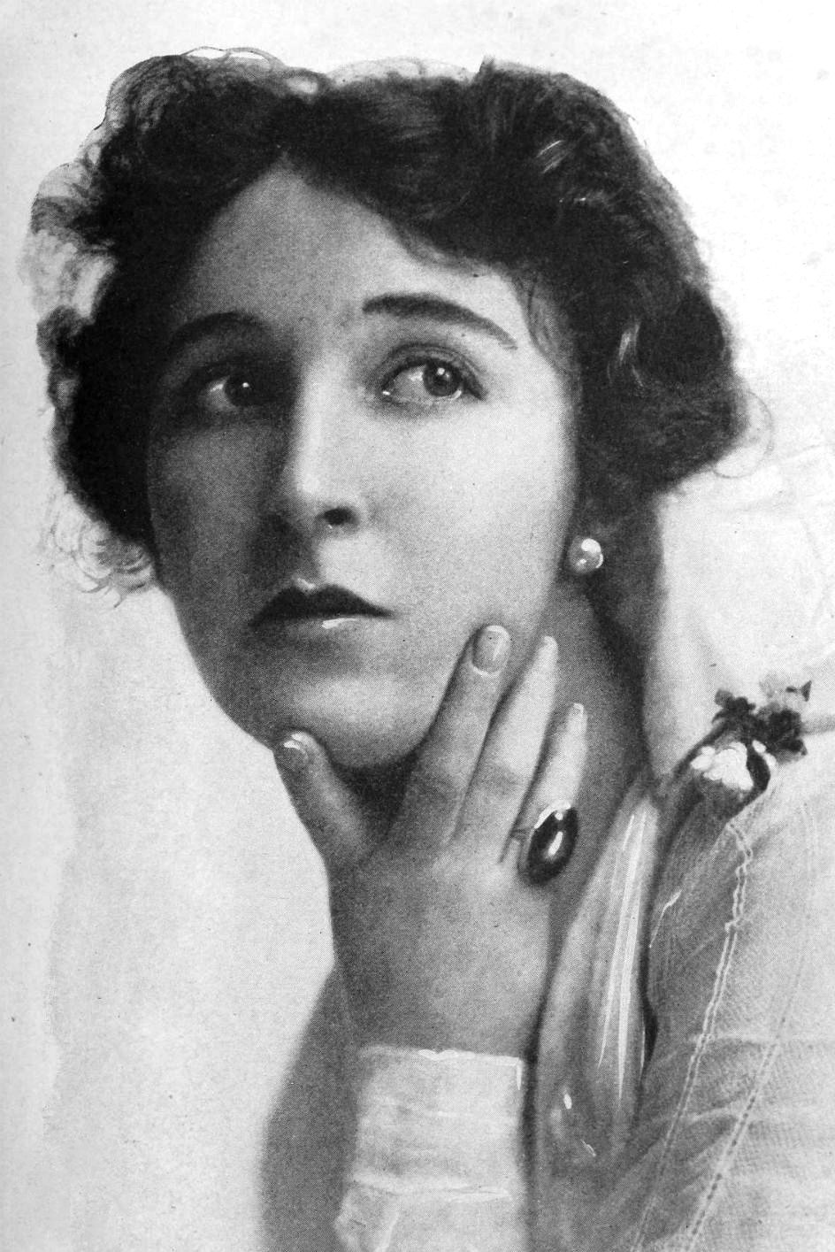 Edith Storey backdrop