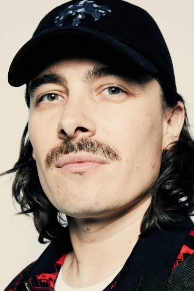 Fabien Constant backdrop