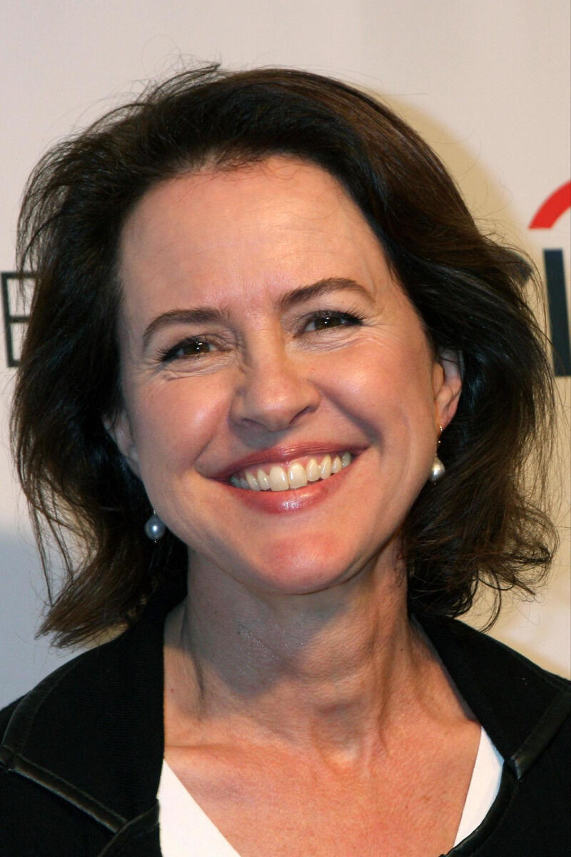 Michelle Ashford backdrop