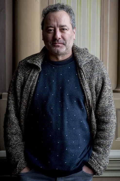 Américo Silva backdrop