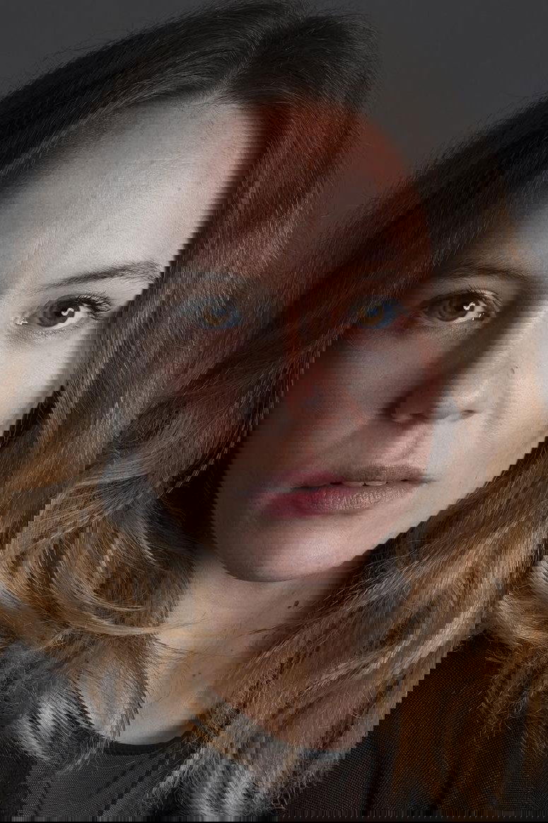 Cecília Henriques backdrop