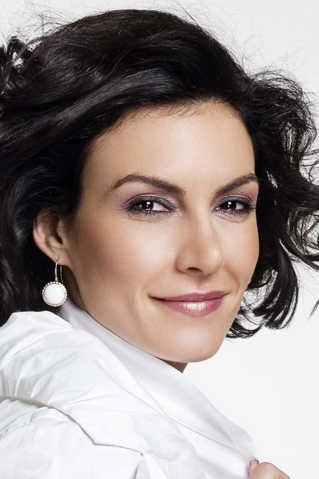 Diana Lyubenova backdrop