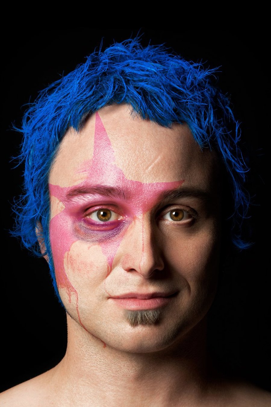 Antoine Gratton backdrop