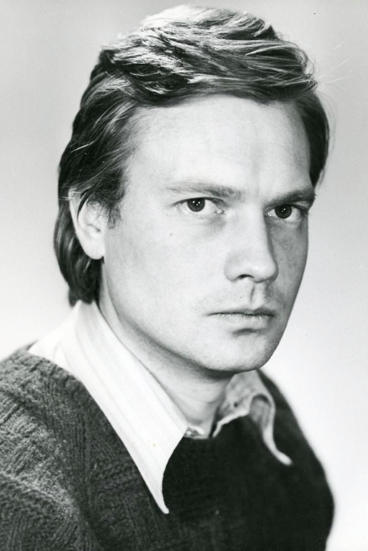 Juozas Kiselius backdrop