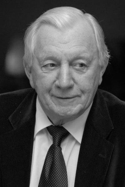 Gjorxhi Shtil backdrop