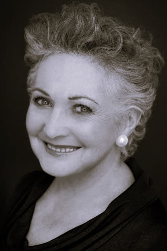 Louisette Dussault backdrop