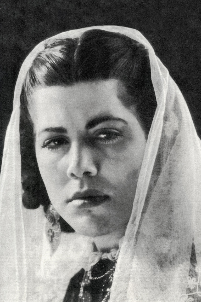 Maria Domingas backdrop