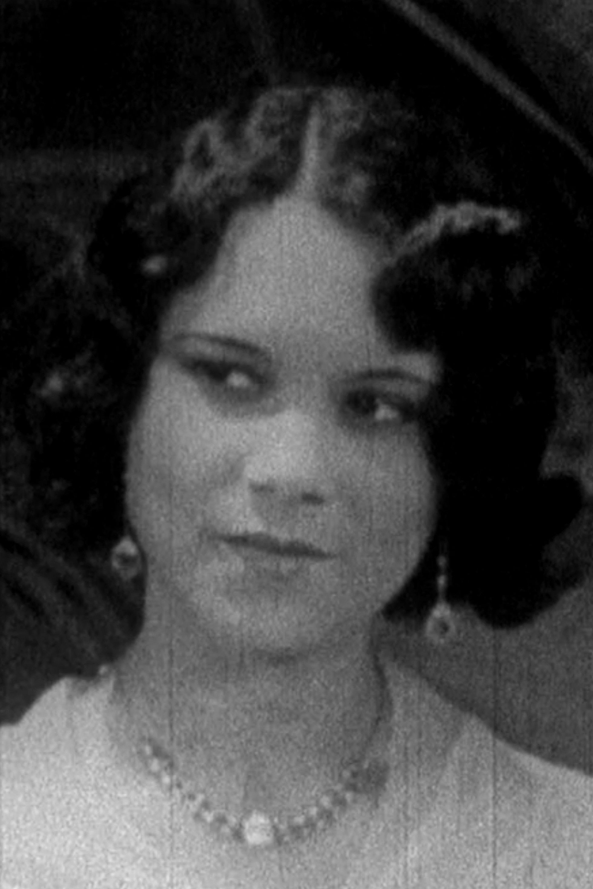 Kathleen Noisette backdrop