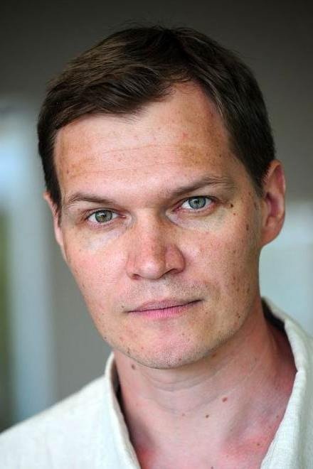 Dmitriy Sutyrin backdrop